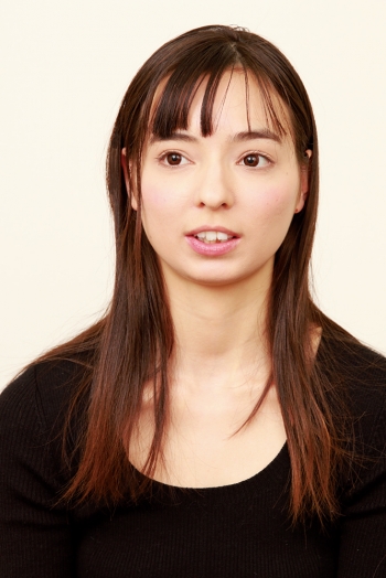 西田カリナ「ナマ搾りインタビュー100%H果汁」Vol.2 卑猥な感じを書くのが大好きなんです（笑）